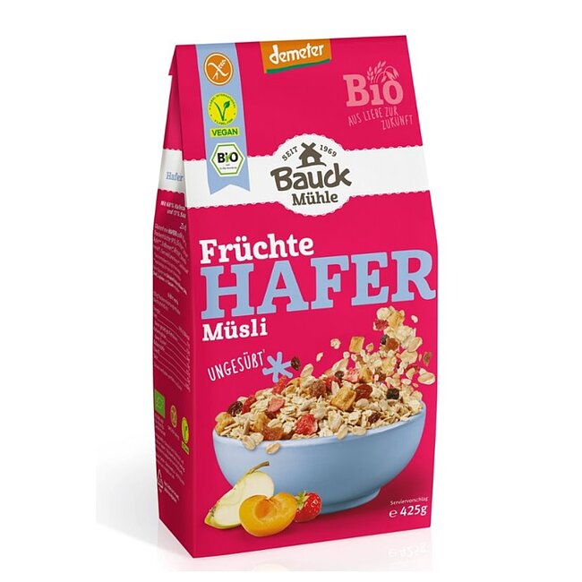 Hafer Früchte Müsli 425g - Bauckhof Bio

Beginnt euren Tag voller Energie mit unserem Hafermüsli Früchte! Wir kombinieren zarte Haferflocken mit einer köstlichen Auswahl an Trockenfrüchten, darunter saftige Sultaninen, aromatische Aprikosen, knackige Apfelstücke und süße Erdbeerstückchen. Diese natürliche Mischung verleiht dem Müsli eine angenehme, natürliche Süße – und das alles glutenfrei und in bester Demeter-Qualität.